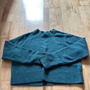 Universal Threads Teal Women's Sweater cropped XL